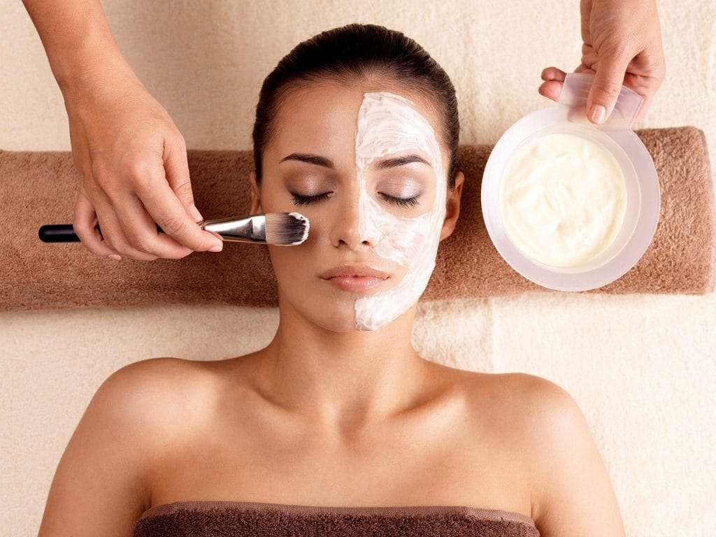 Harmonização Facial: Você Sabia Que Pode Transformar Sua Autoestima?